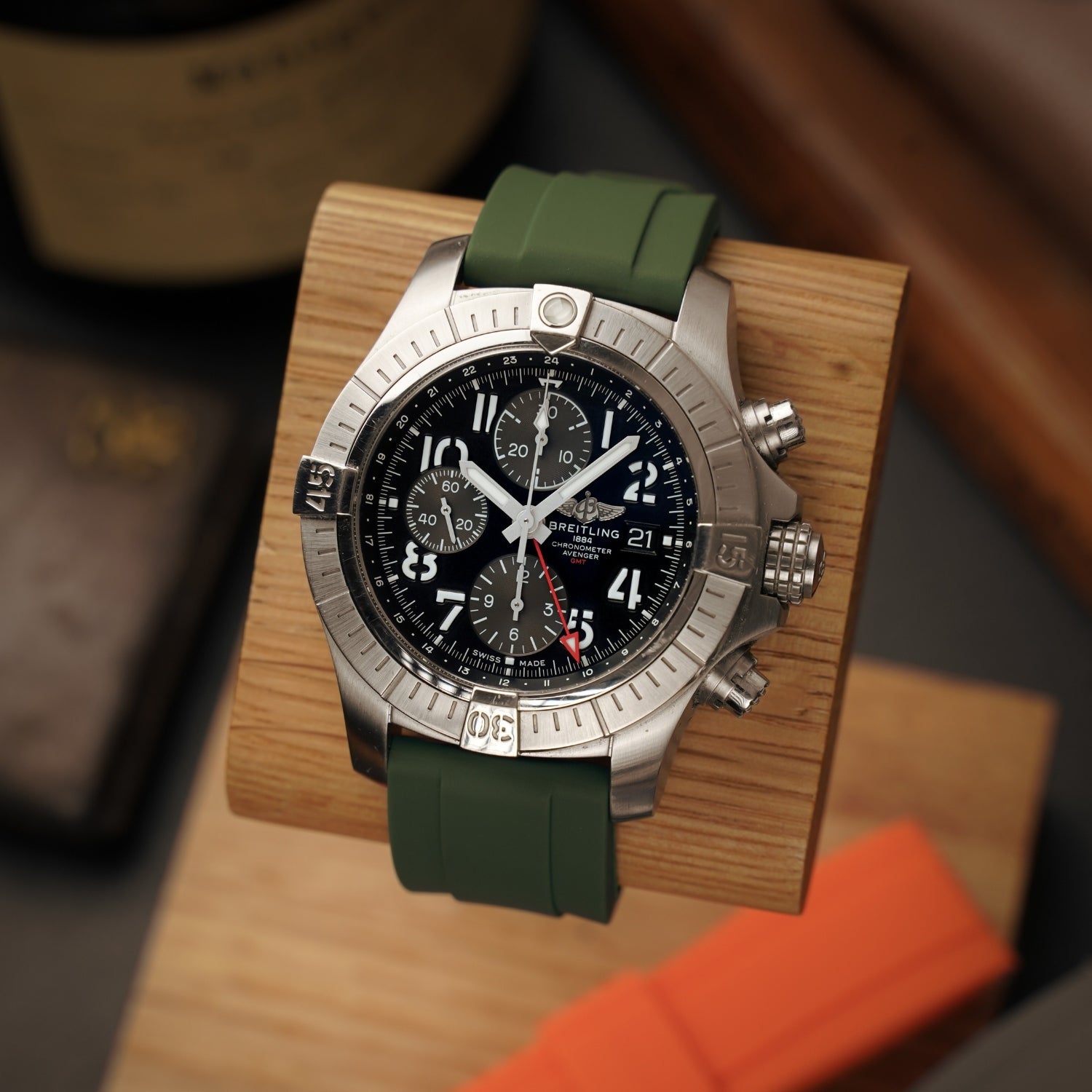 Rubber Strap - For all Breitling Avenger Models - Olive Green - Helvetus