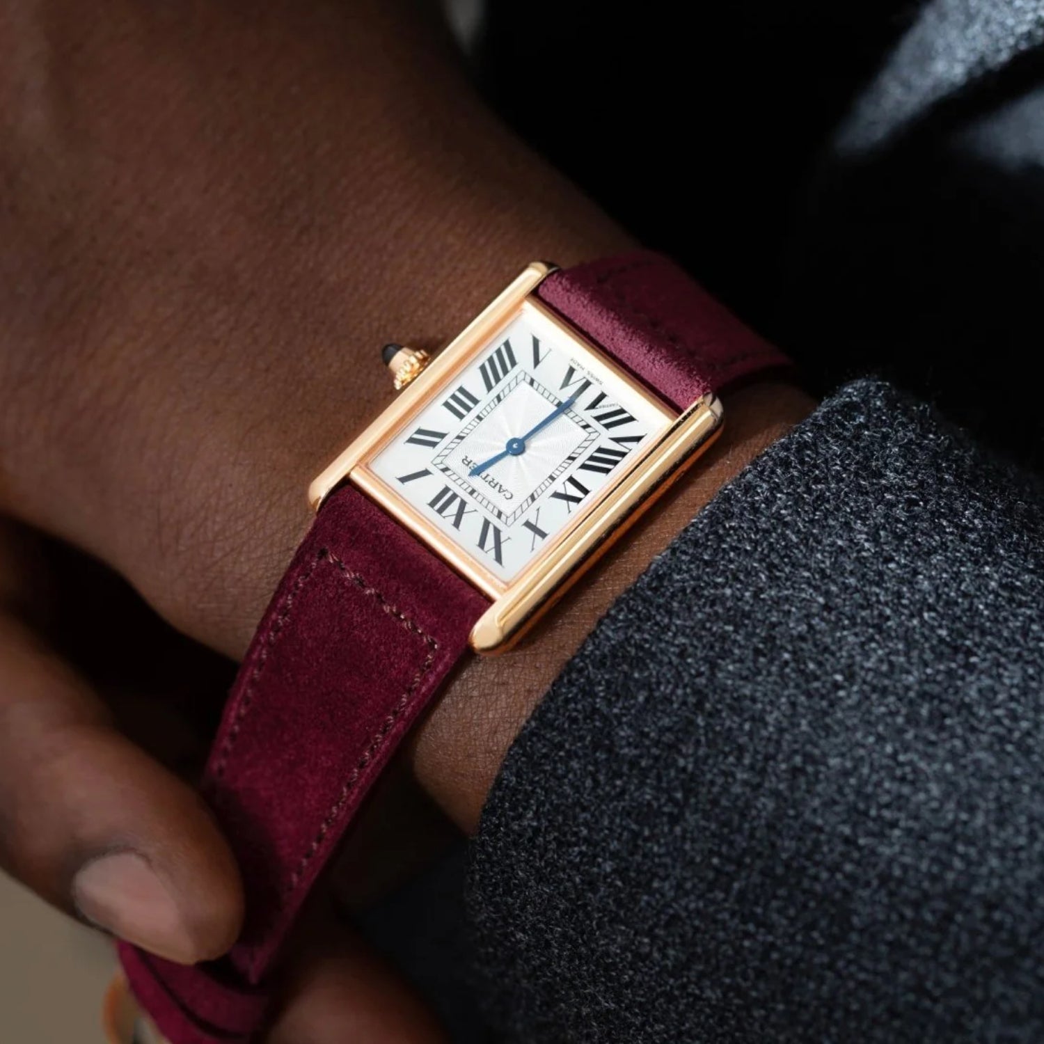 سوار ساعة من جلد سويدي – أحمر – Helvetus®